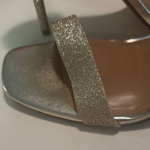 Wild Pair Gold Heeled Sandals Stiletto Ankle Strap - Picture 2 of 6